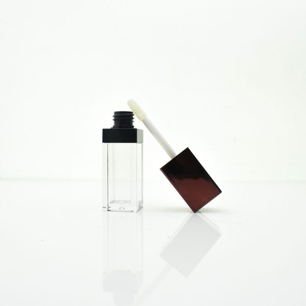 Rose gold cover square lip color tube - Image 2