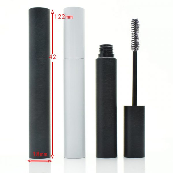 Black brushed eyelash bottle - Image 4