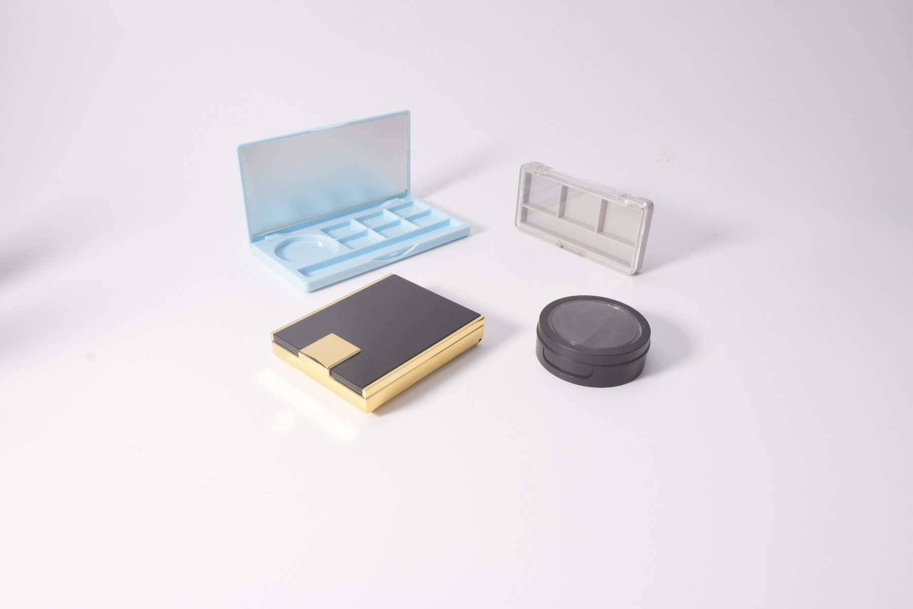 Cosmetic packaging material and finish direction samples